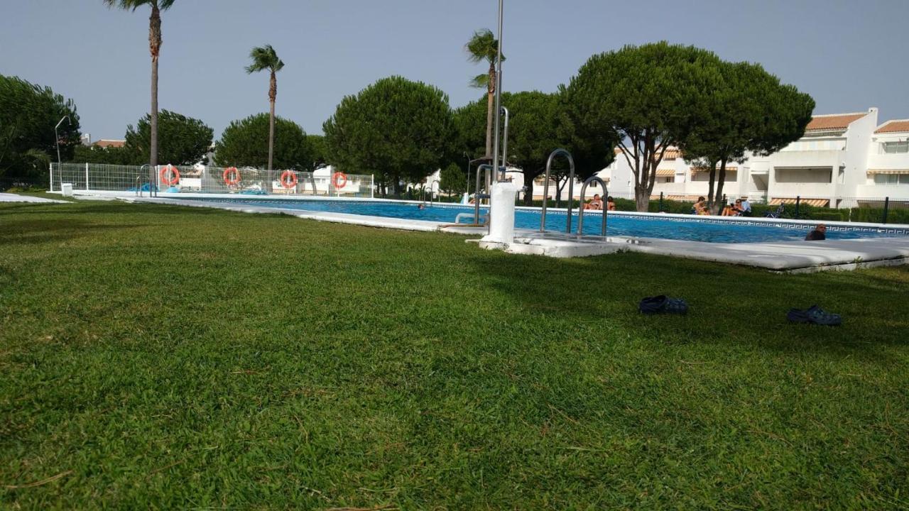 치클라나 데 라 프론테라 Novo Sancti Petri - Playa, Piscina, Golf Y Relax 아파트 외부 사진